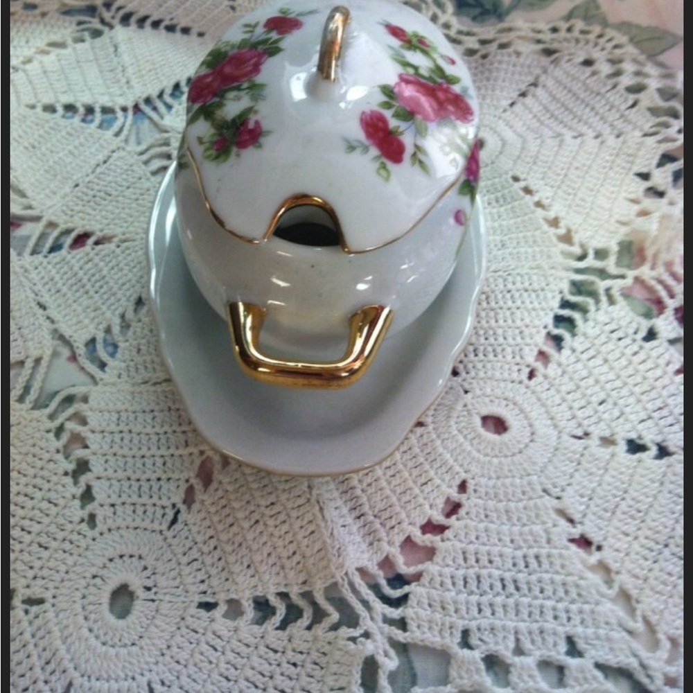Royal Crown Sauce Boat - Picture 5 of 5